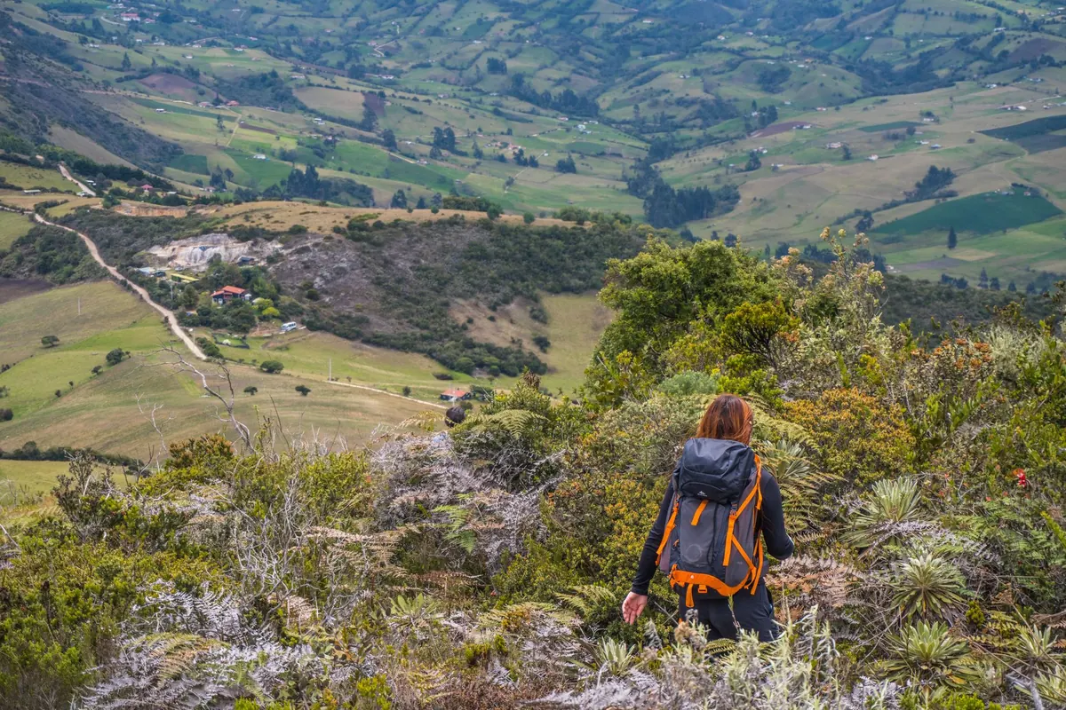 Checklist: What to Pack for a Full-Day Country Hike in Changeable Weather